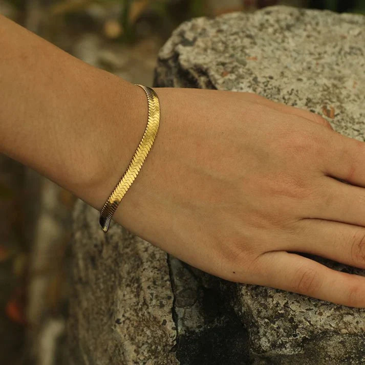 Stylish Snake Chain Bracelet-1